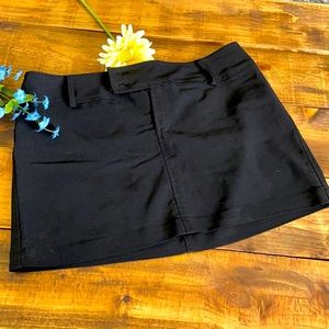 R clothing co. Black mini skirt